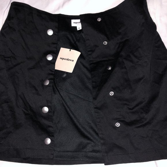 Revolve - superdown: Tova Mini Skirt - Picture 2 of 5